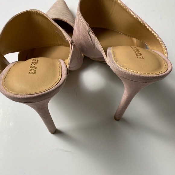 Express Croc Embossed Mules - Picture 3 of 5